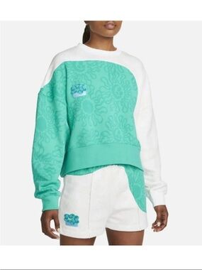 NIKE 💚 Uphoria Color Clash Sweatshirt 
in Green / White